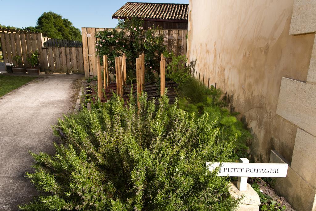 Les Cinq Sens Du Chateau Mayne Lalande Hotel Castelnau-de-Médoc Esterno foto